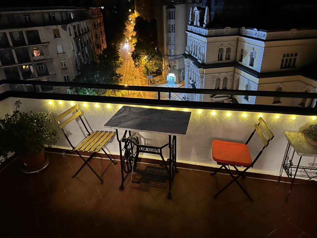 Bright & Spacious Home In Buda Budapest Ngoại thất bức ảnh